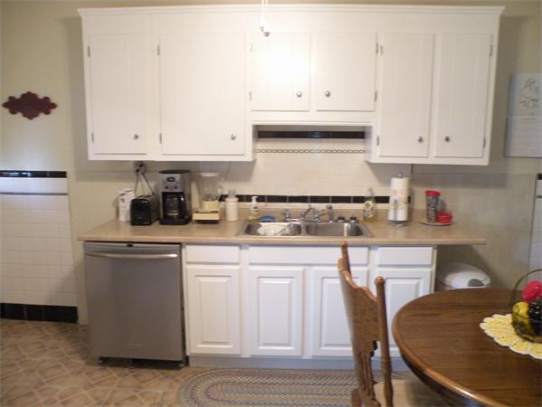 23 Windsor Street West Springfield, MA 01089 - Photo 5 of 16 Gallery Image 5
