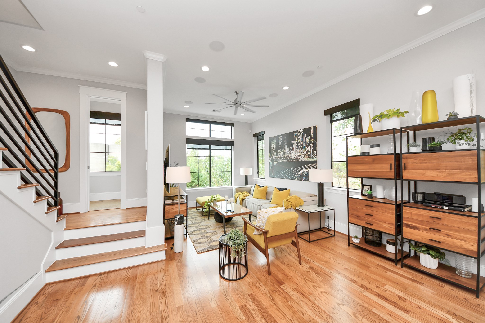 2765 Freund Street Houston, TX 77003 - Photo 44 of 44 This flexible floor plan lets you easily switch between living and dining spaces to suit your needs. Enjoy the convenience of multiple outlets and cable hookups throughout.