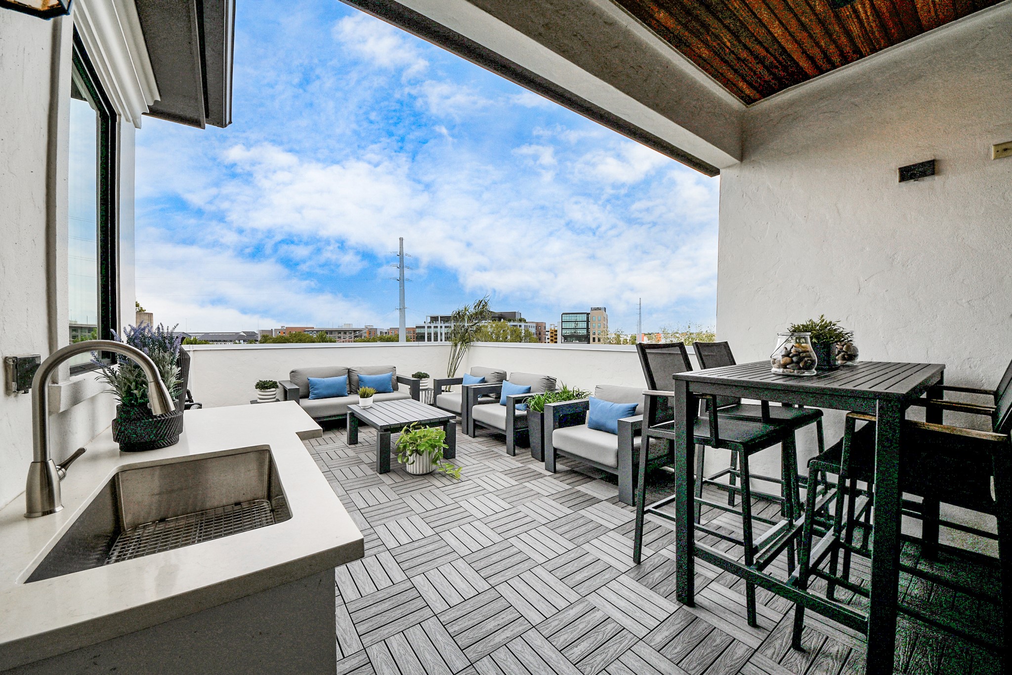 2765 Freund Street Houston, TX 77003 - Photo 29 of 44 Savor stunning views from your rooftop deck, perfect for dining and enjoying sights of the East River Development and Buffalo Bayou Park.