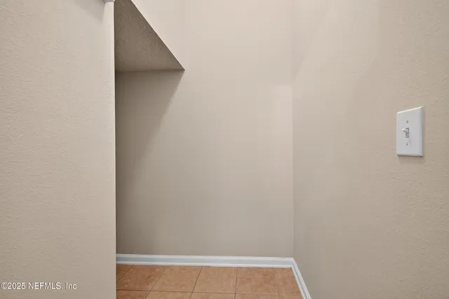 $1,650 | 7028 Deer Lodge Circle, Unit 112, Jacksonville, FL 32256