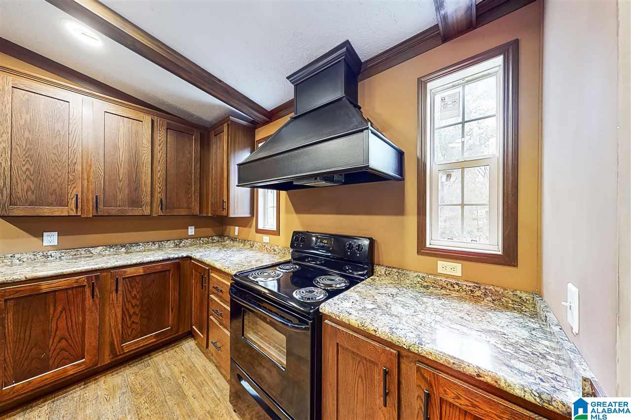 2595 Armstrong Loop Hayden, AL 35079 - Photo 7 of 27