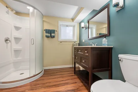 $375,000 | 3858 West 99th Street, Evergreen Park, IL 60805