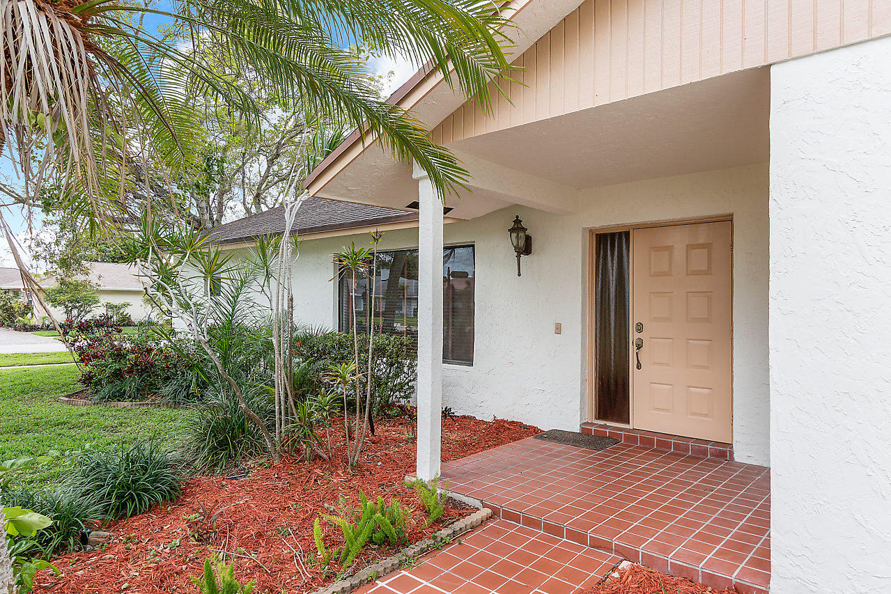 4056 Bay Laurel Way Boca Raton, FL 33487 - Photo 2 of 21 004-4056BayLaurelWay-BocaRaton-FL-small