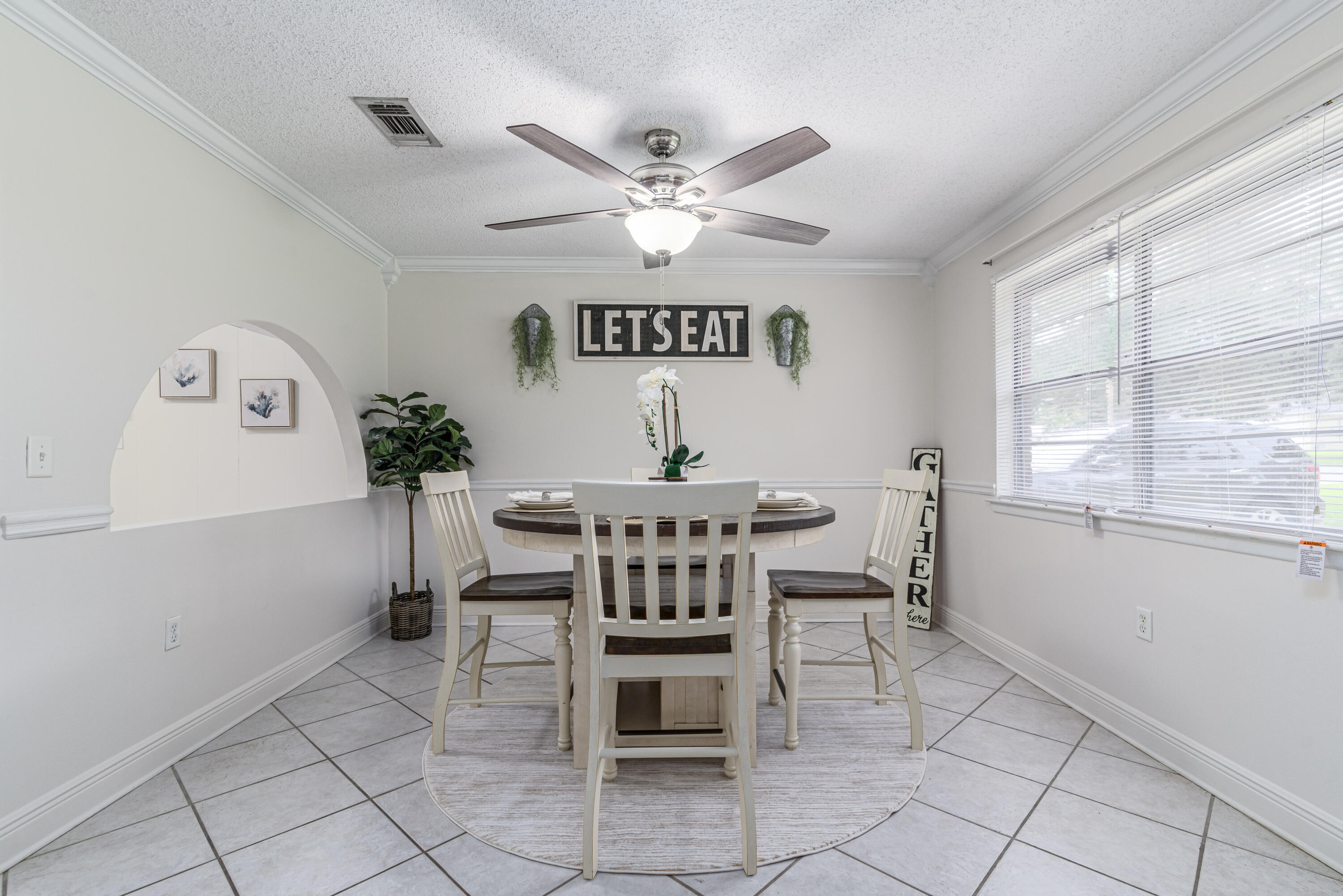 207 Country Club Road Shalimar, FL 32579 - Photo 11 of 60