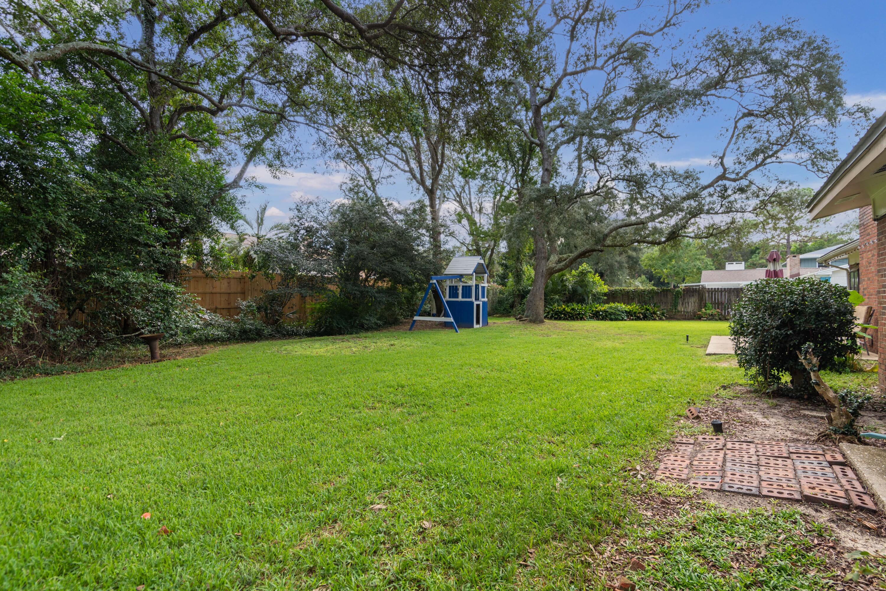 207 Country Club Road Shalimar, FL 32579 - Photo 57 of 60