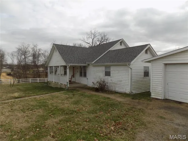 $190,000 | 33362 Highway 21, Lesterville, MO 63654