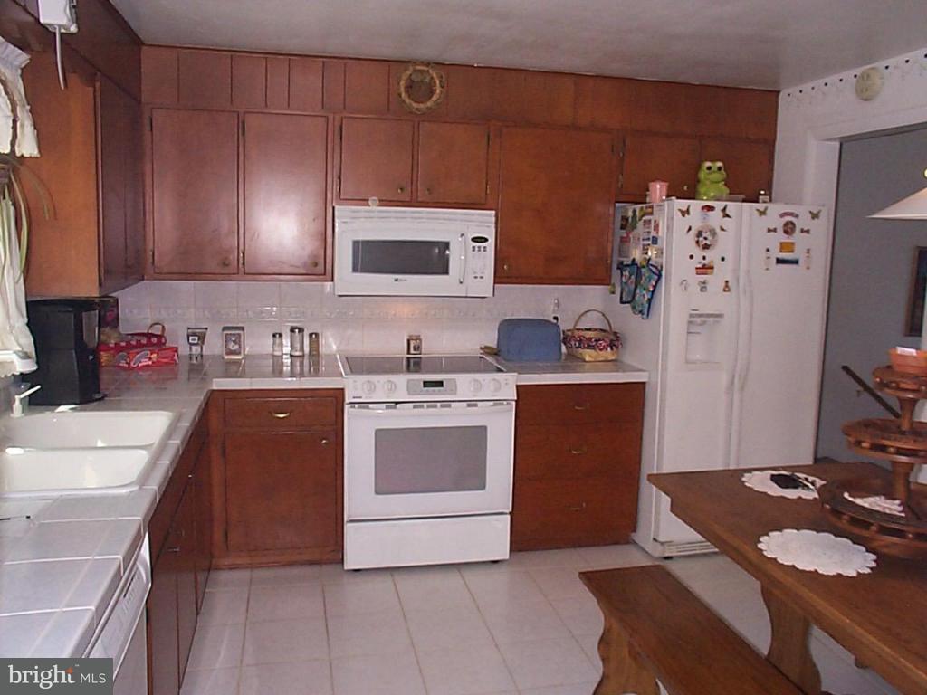 5 Appaloosa Drive Lititz, PA 17543 - Photo 3 of 18 Gallery Image 3