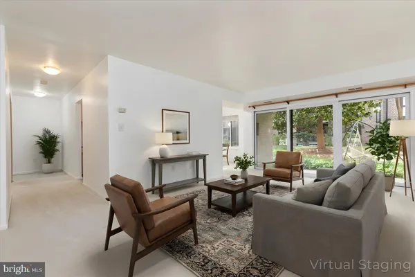 $269,900 | 9702 Kingsbridge Drive, Unit 3, Fairfax, VA 22031