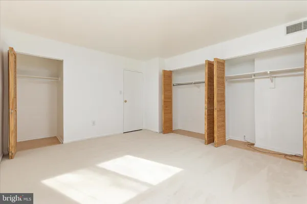 $269,900 | 9702 Kingsbridge Drive, Unit 3, Fairfax, VA 22031