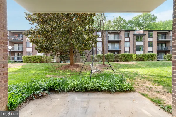 $269,900 | 9702 Kingsbridge Drive, Unit 3, Fairfax, VA 22031