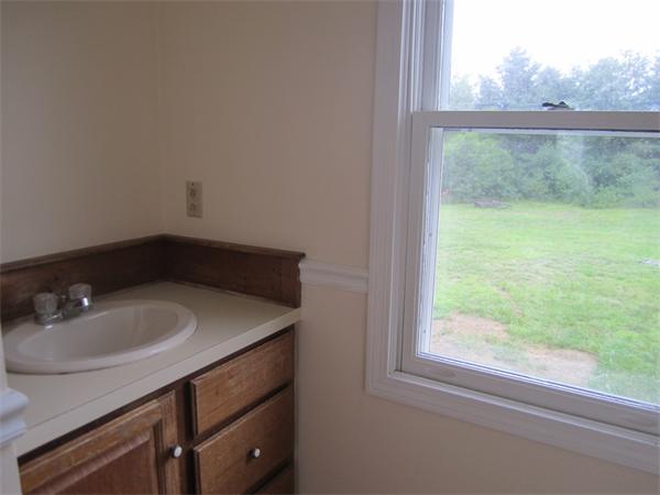 187 Houghton's Mill Road Lunenburg, MA 01462 - Photo 6 of 9