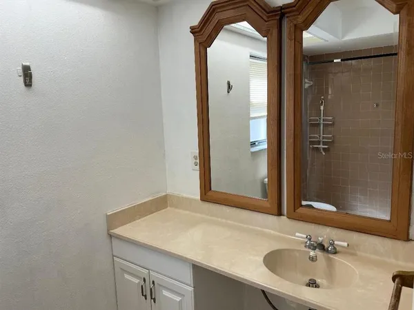 $3,300 | 200 Arbor Drive West, Palm Harbor, FL 34683