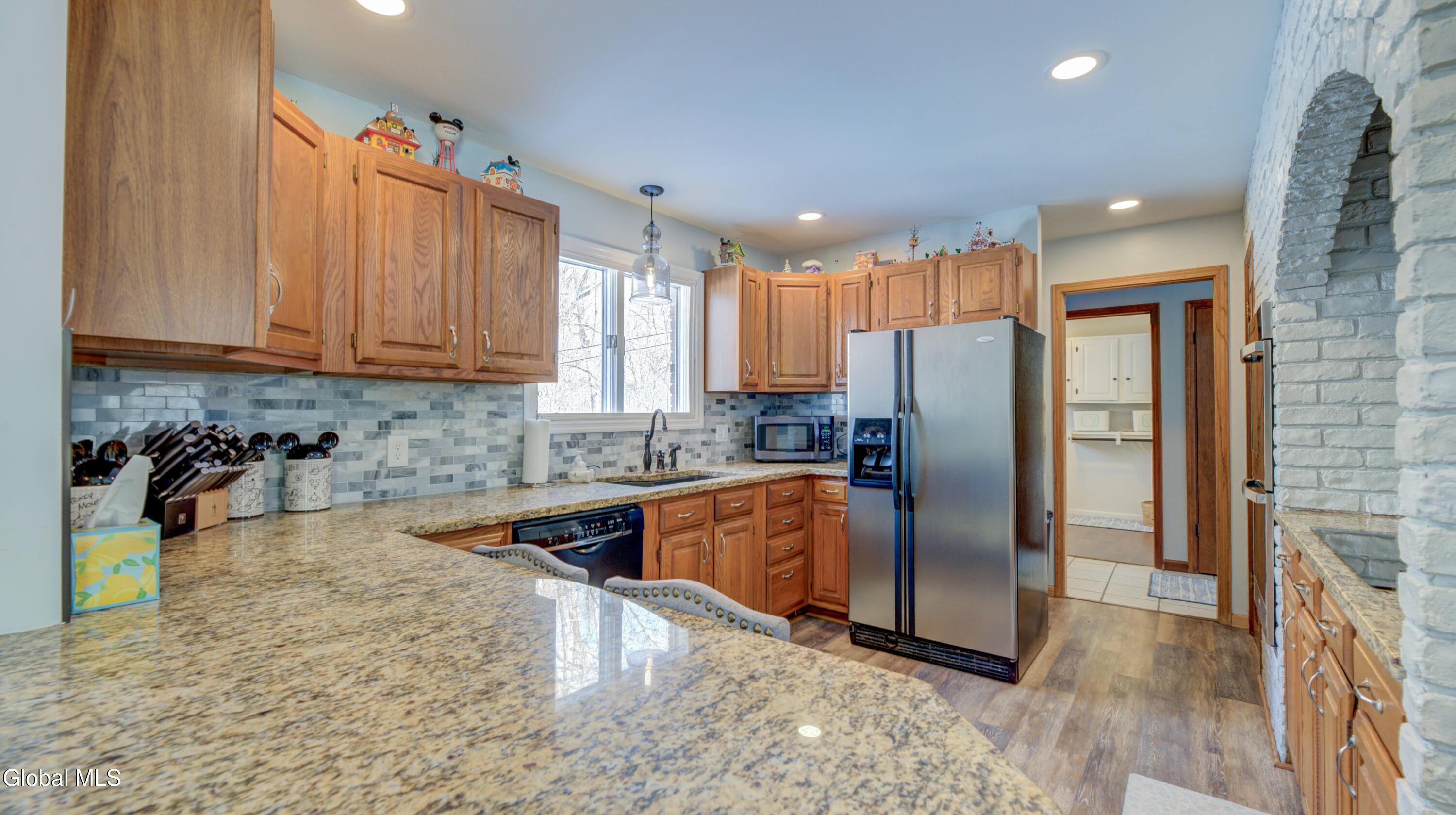 341 Hammondtown Road Amsterdam, NY 12010 - Photo 12 of 68 341 Hammondtown Rd-18