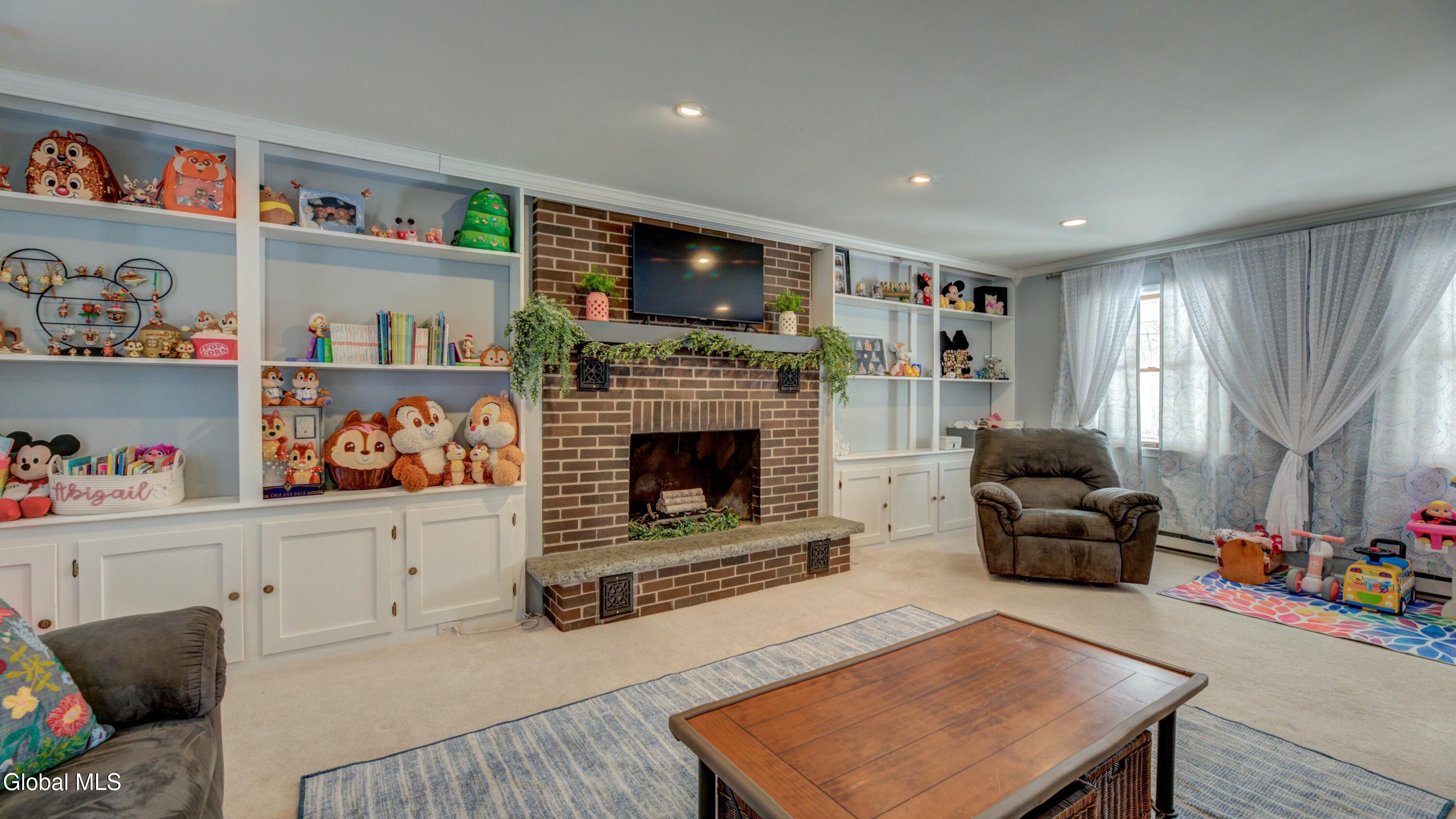 341 Hammondtown Road Amsterdam, NY 12010 - Photo 18 of 68 341 Hammondtown Rd-24