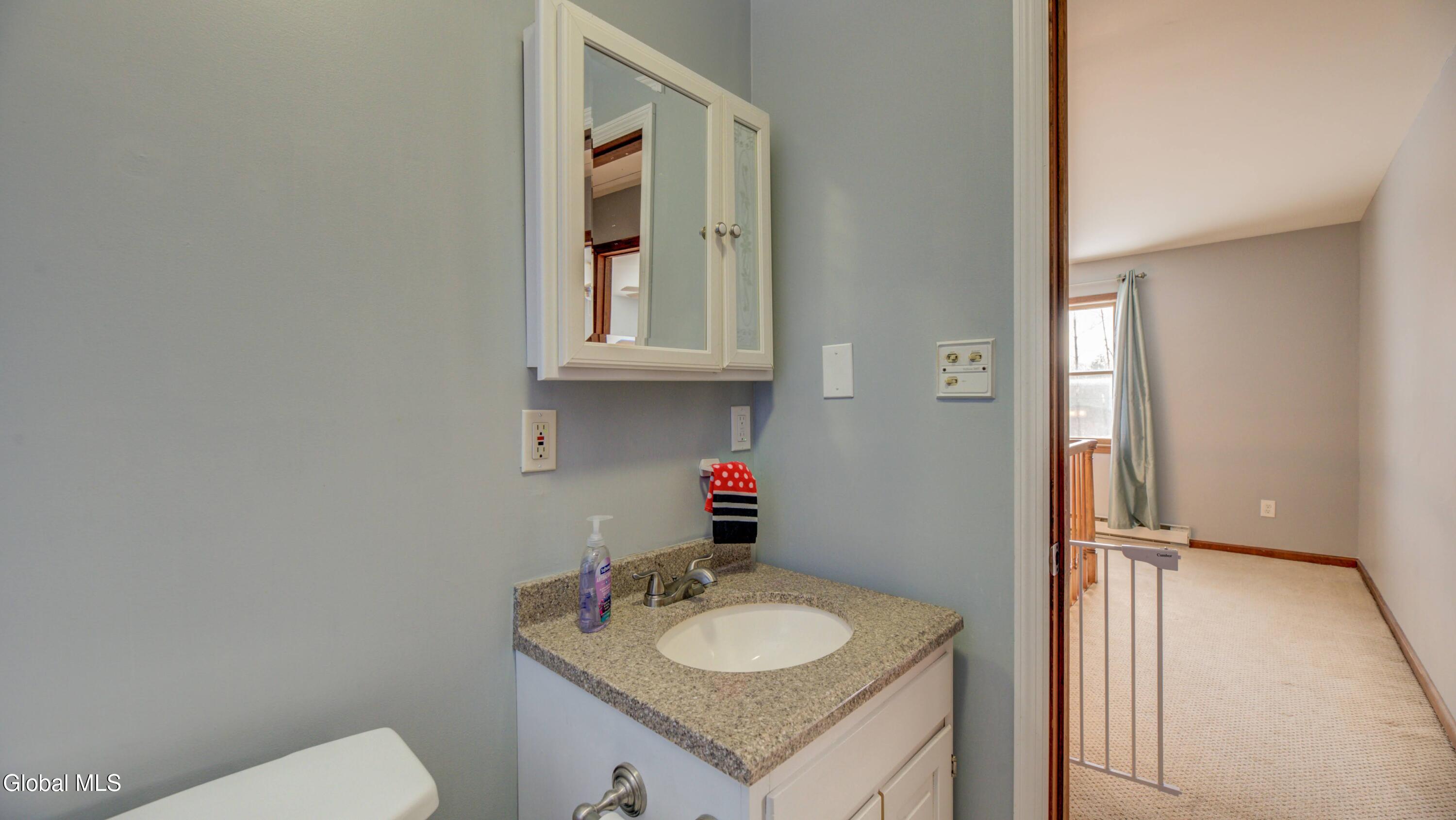 341 Hammondtown Road Amsterdam, NY 12010 - Photo 39 of 68 341 Hammondtown Rd-32