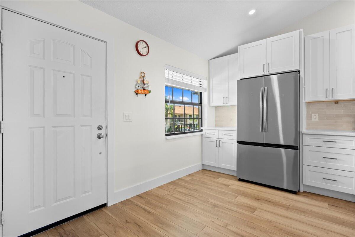 302 Pinecrest Circle, Unit D Jupiter, FL 33458 - Photo 2 of 23 Kitchen