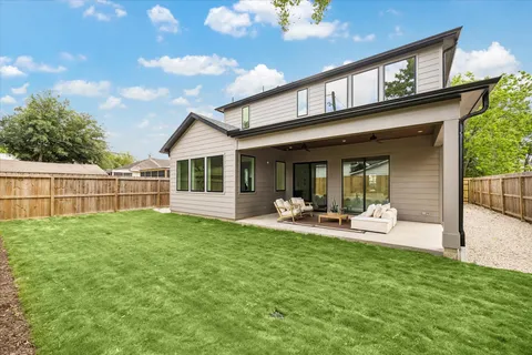 $1,395,000 | 107 East 24th Street, Houston, TX 77008