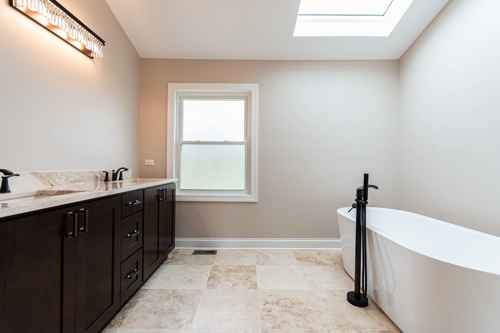 1760 Hilltop Road Elgin, IL 60120 - Photo 28 of 40 Gallery Image 28