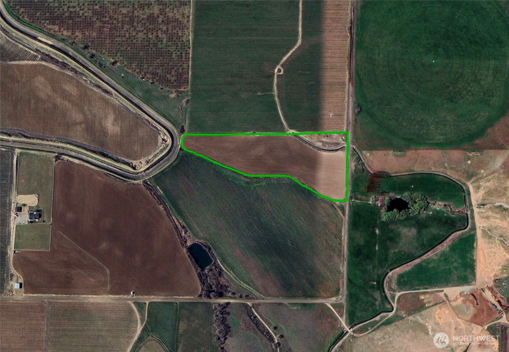 0 Van Belle/holmason Road Outlook, WA 98938 - Photo 4 of 4 a bird view of a fireplace