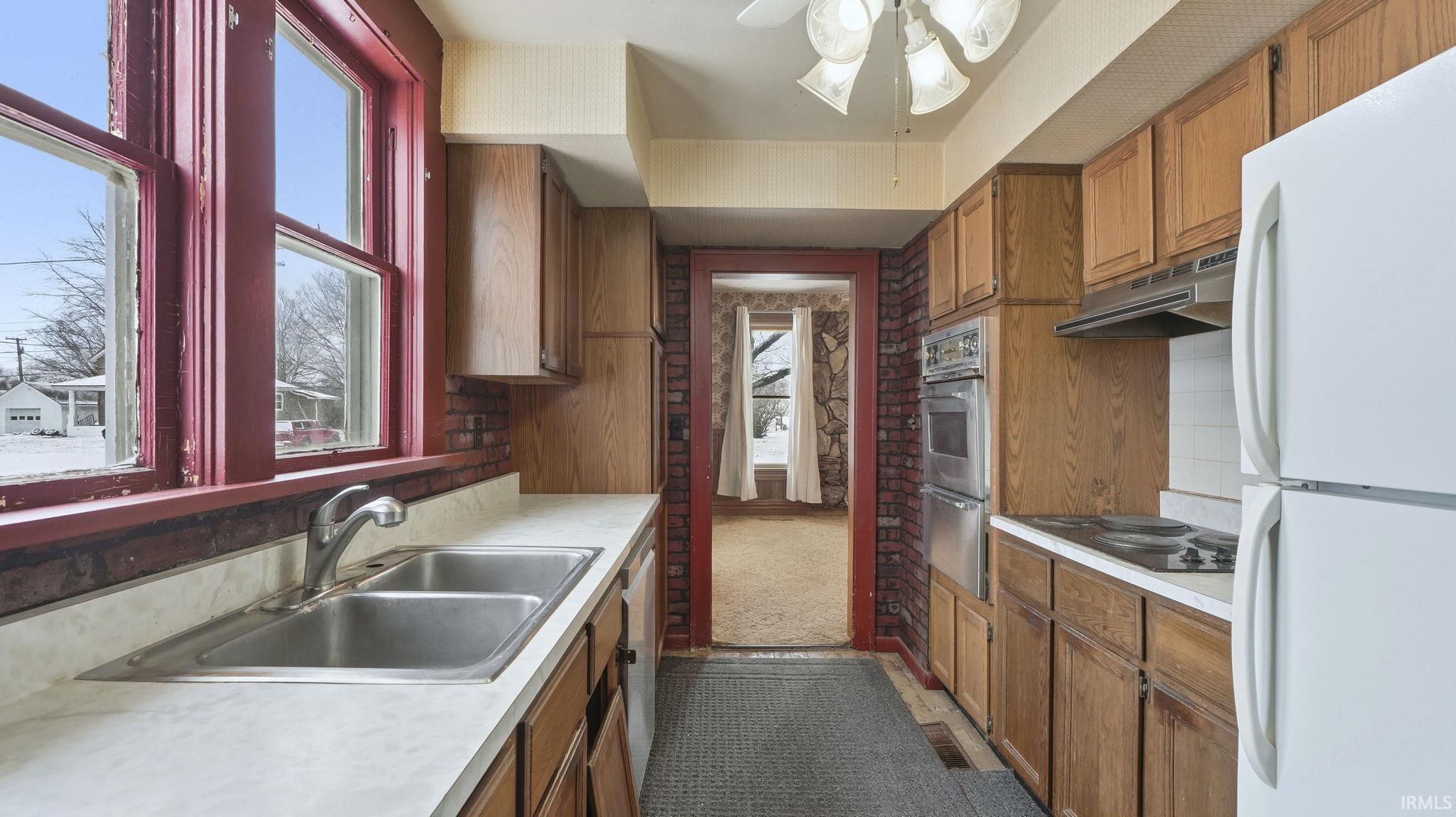 403 Walnut Street Burket, IN 46508 - Photo 15 of 35