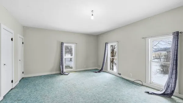 $72,100 | 403 Walnut Street, Burket, IN 46508