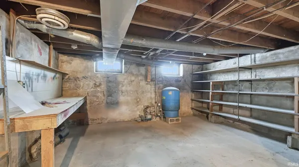 $72,100 | 403 Walnut Street, Burket, IN 46508