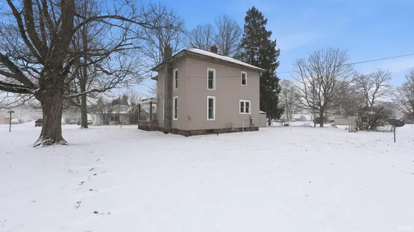 $72,100 | 403 Walnut Street, Burket, IN 46508