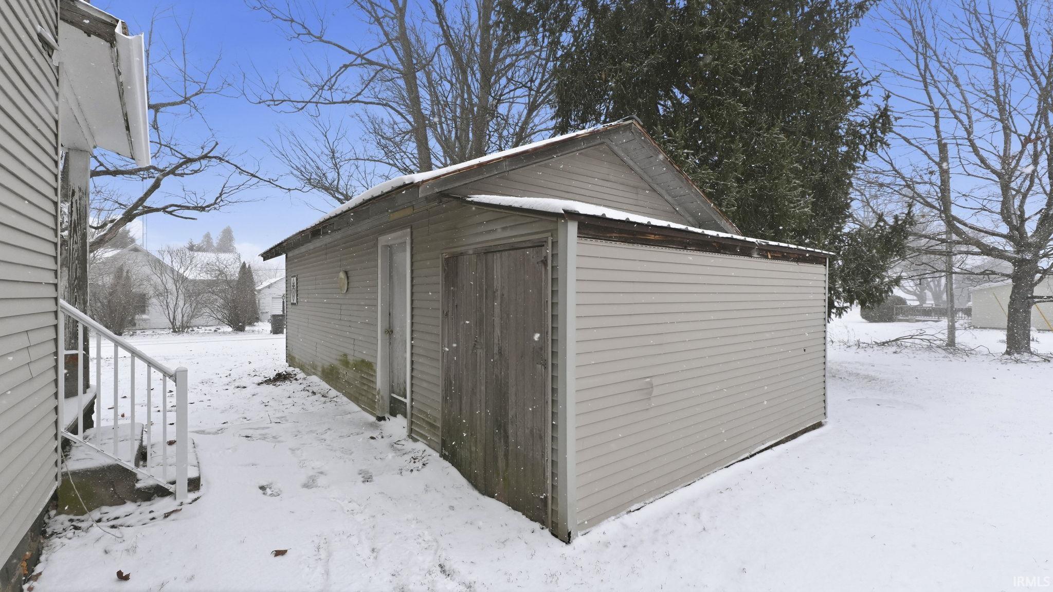 403 Walnut Street Burket, IN 46508 - Photo 34 of 35