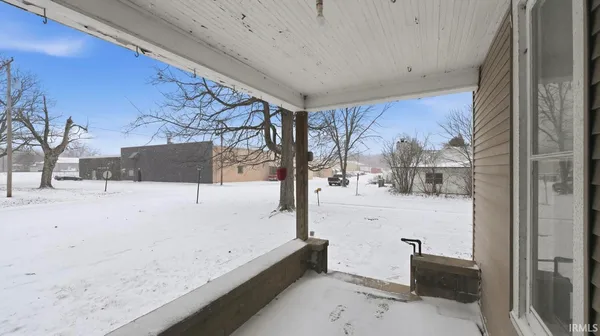 $72,100 | 403 Walnut Street, Burket, IN 46508