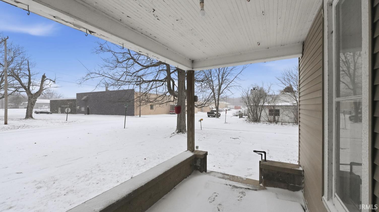 403 Walnut Street Burket, IN 46508 - Photo 4 of 35