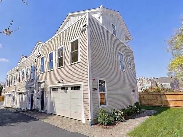 $1,399,900 | 257 R Market Street, Unit A, Boston, MA 02135