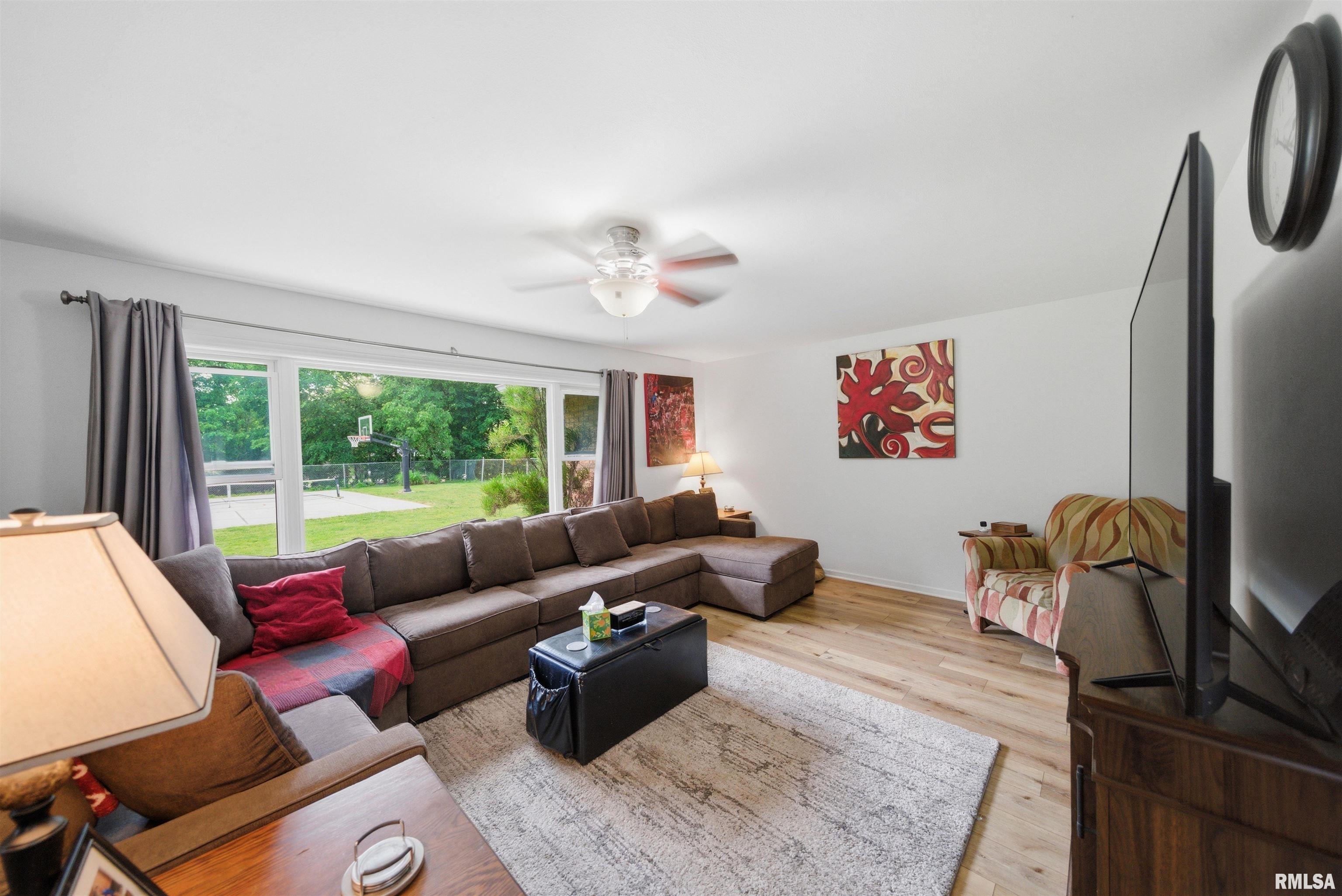149 Jay Avenue Morton, IL 61550 - Photo 10 of 44