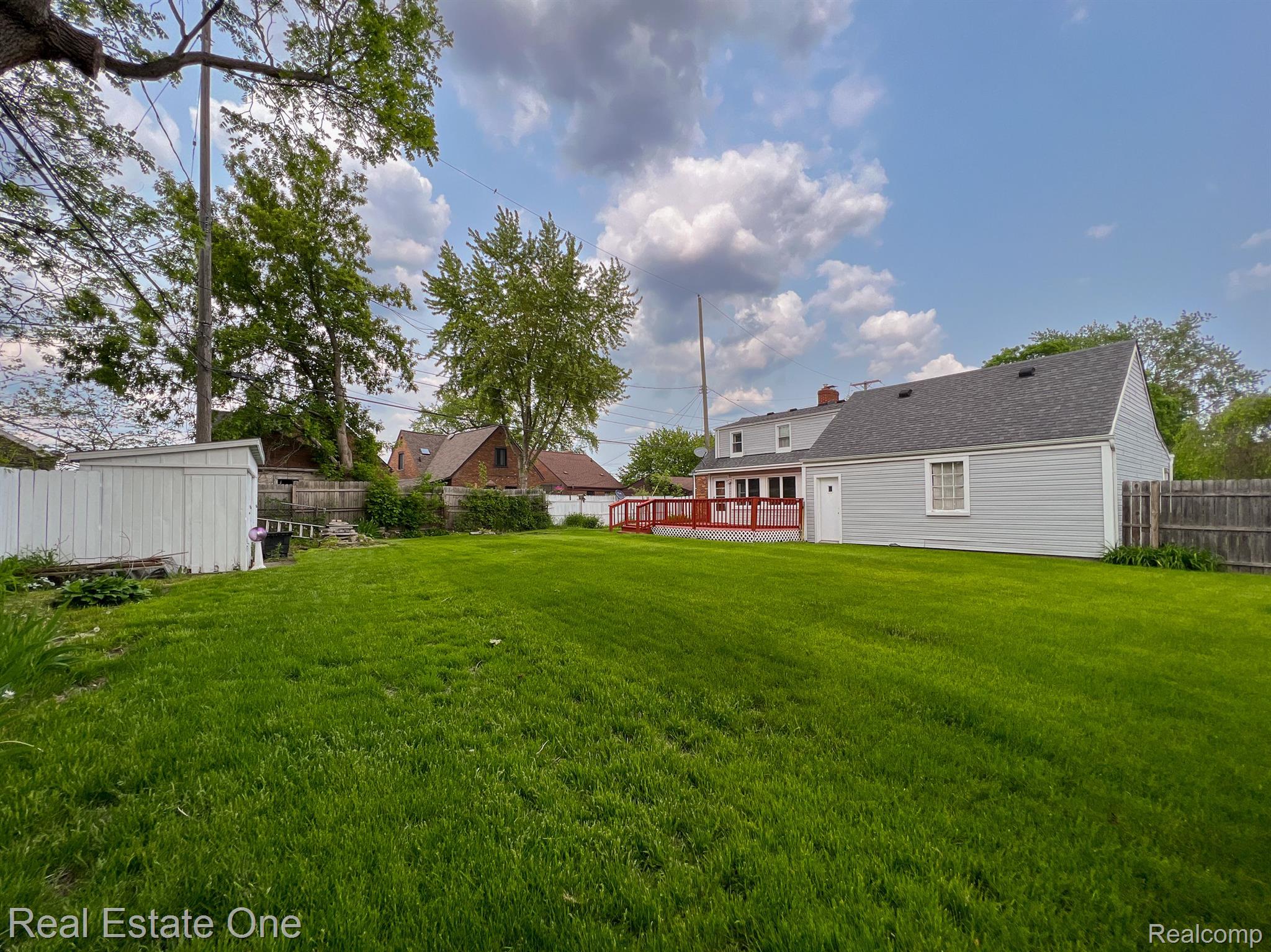 227 Ogemaw Road Pontiac, MI 48341 - Photo 29 of 35 large, fenced backyard!