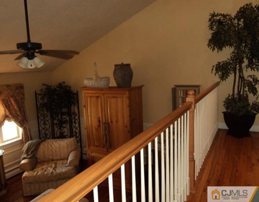 13 Landsdowne Road East Brunswick, NJ 08816 - Photo 5 of 18 Gallery Image 5