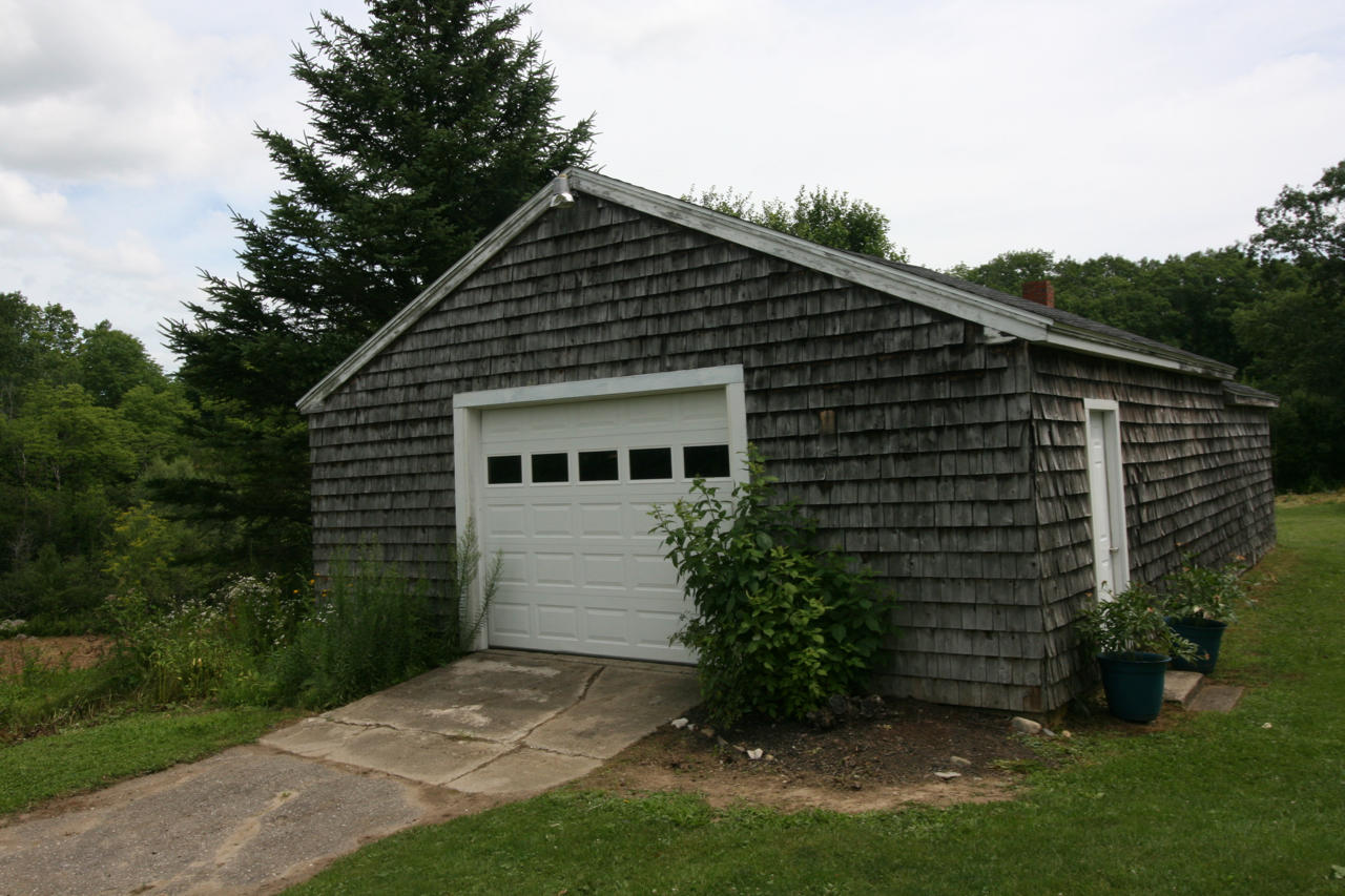 109 West Meadow Road Thomaston, ME 04861 - Photo 36 of 36 garage