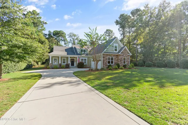 $649,900 | 557 Button Bush Lane, Hampstead, NC 28443