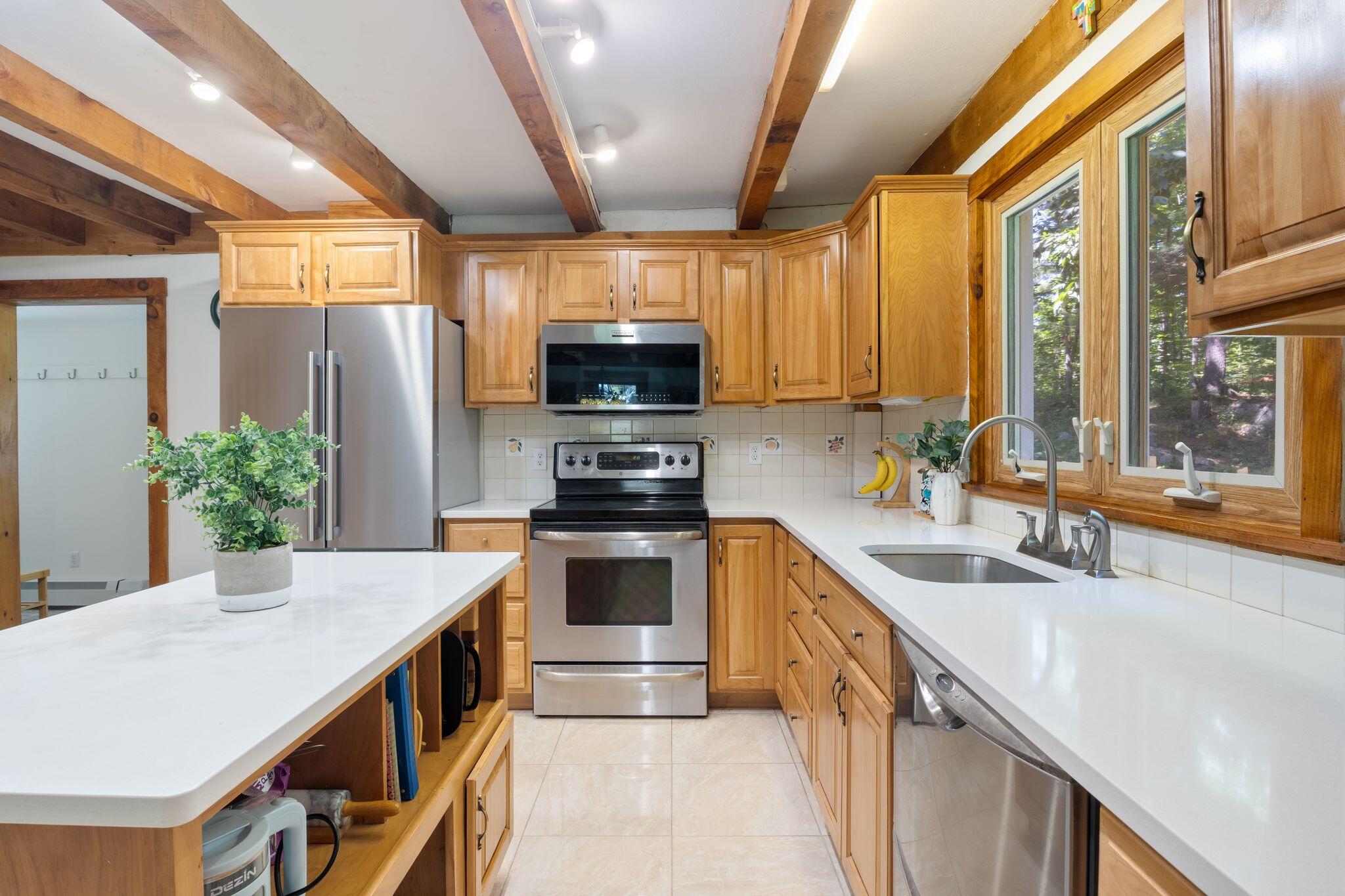 37 Pine Hill Road South York, ME 03902 - Photo 16 of 75 37 Pine Hill South Road, Cape Neddick