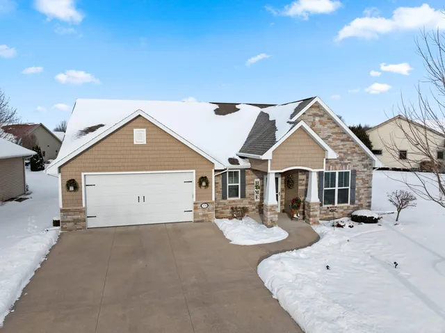 $489,900 | 854 Whisper Falls Lane, Menasha, WI 54952