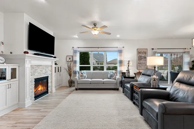 $489,900 | 854 Whisper Falls Lane, Menasha, WI 54952