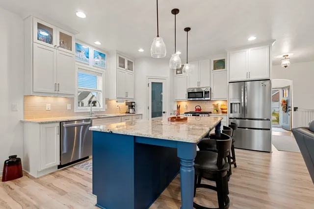 $489,900 | 854 Whisper Falls Lane, Menasha, WI 54952