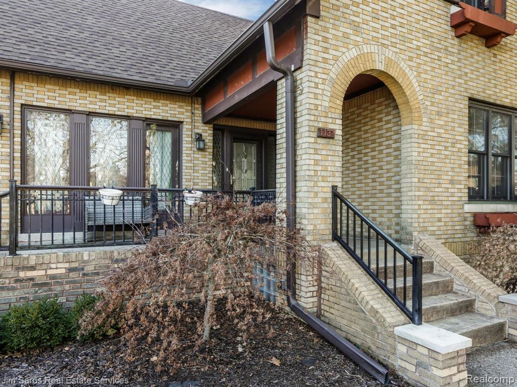 1137 Nottingham Road Grosse Pointe Park, MI 48230 - Photo 2 of 11