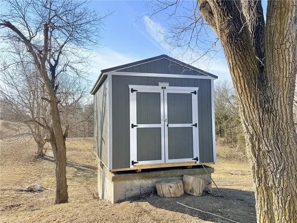 $149,900 | 225 Southwest Sw Highway, Trenton, MO 64683