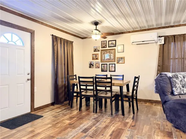 $149,900 | 225 Southwest Sw Highway, Trenton, MO 64683