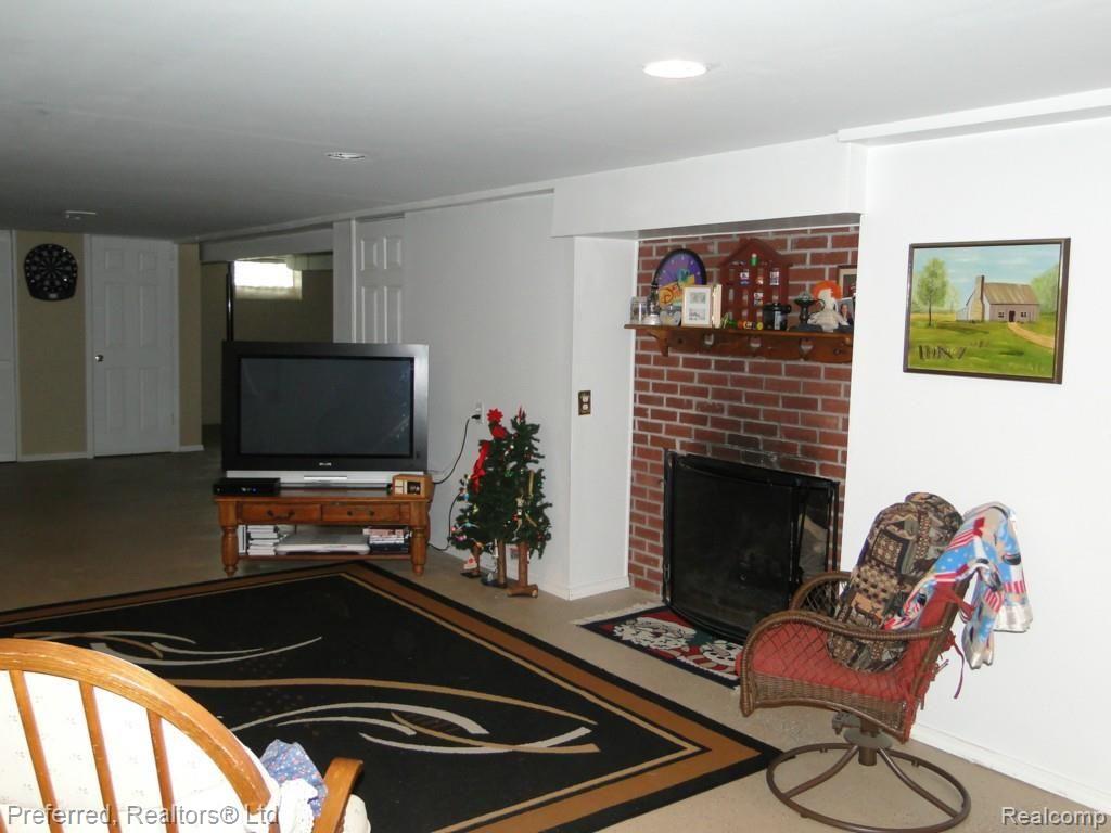 12280 Sweitzer Road Carleton, MI 48117 - Photo 52 of 84 DSC06245.jpg