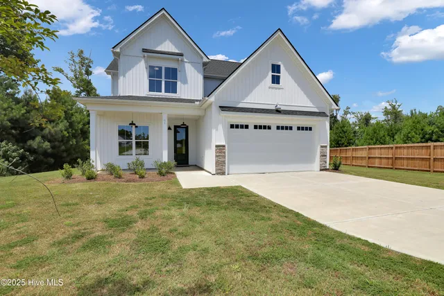 $559,000 | 61 Tanglewood Court, Hampstead, NC 28443