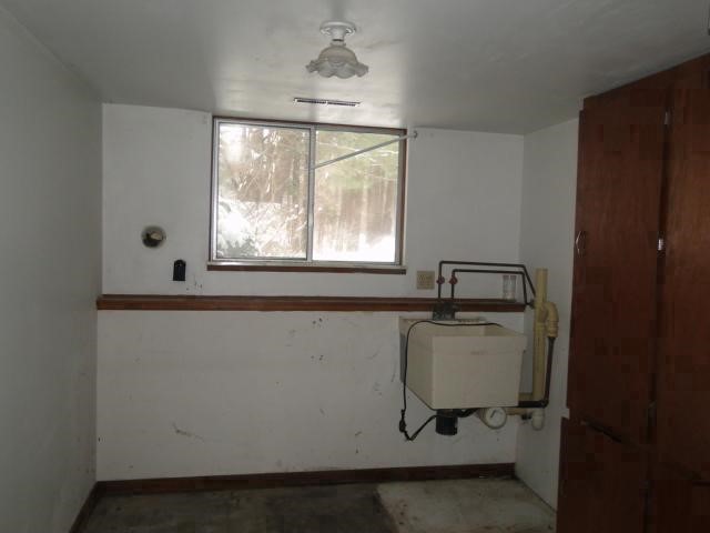 1360 West Rathbun Road Burt, MI 48417 - Photo 9 of 13 Laundry Room