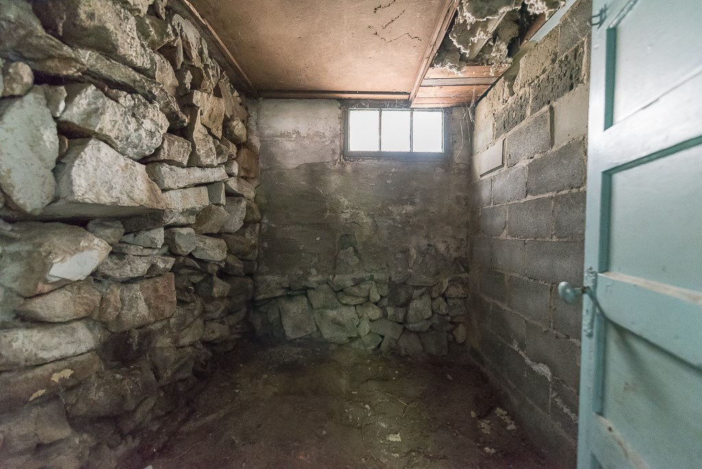 2375 Mendon Road Woonsocket, RI 02895 - Photo 45 of 49