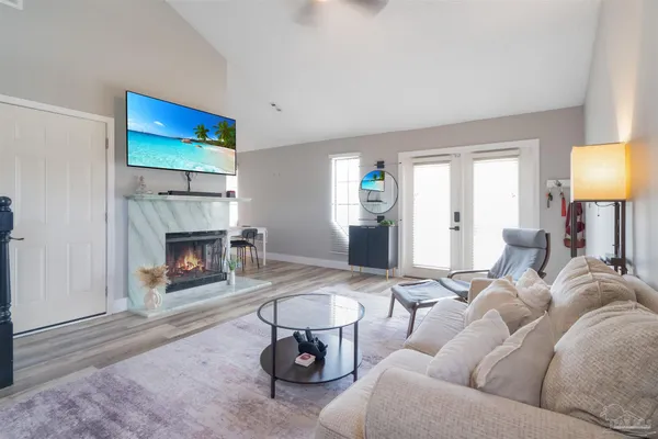 $1,650 | 5001 Grande Drive, Unit 1621, Pensacola, FL 32504