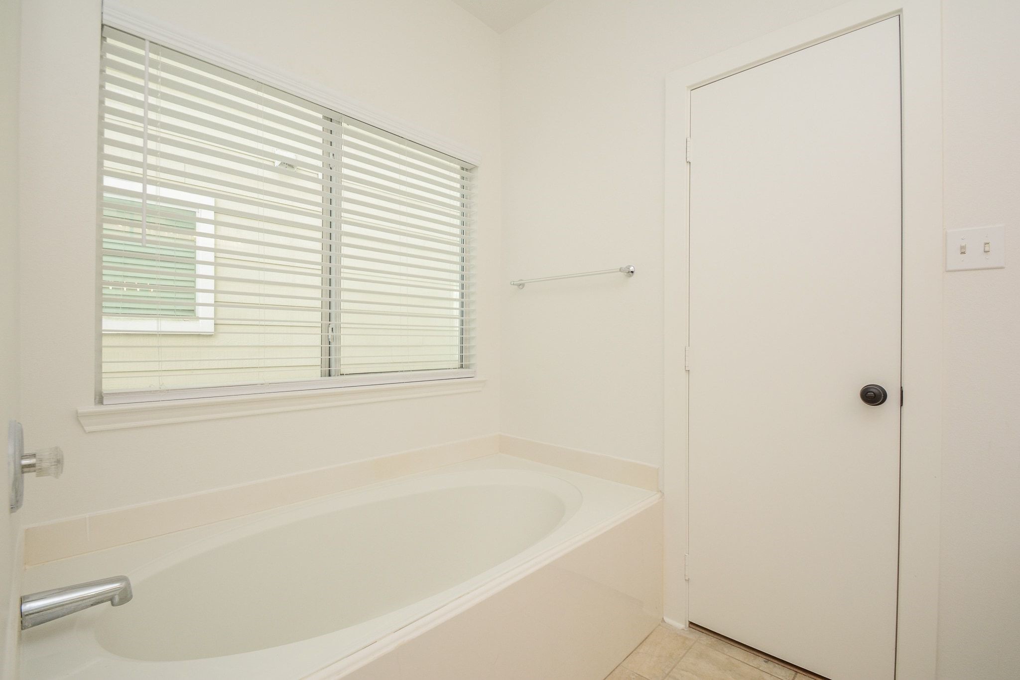 9939 Farrell Drive Houston, TX 77070 - Photo 12 of 20