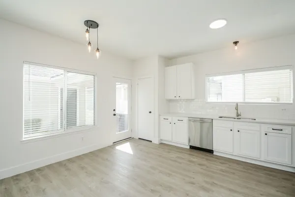 $2,250 | 9939 Farrell Drive, Houston, TX 77070